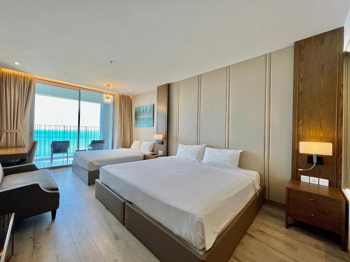 Panorama Central Nha Trang- Vietnam'S Highest Infinitive Rooftop Pool Buitenkant foto