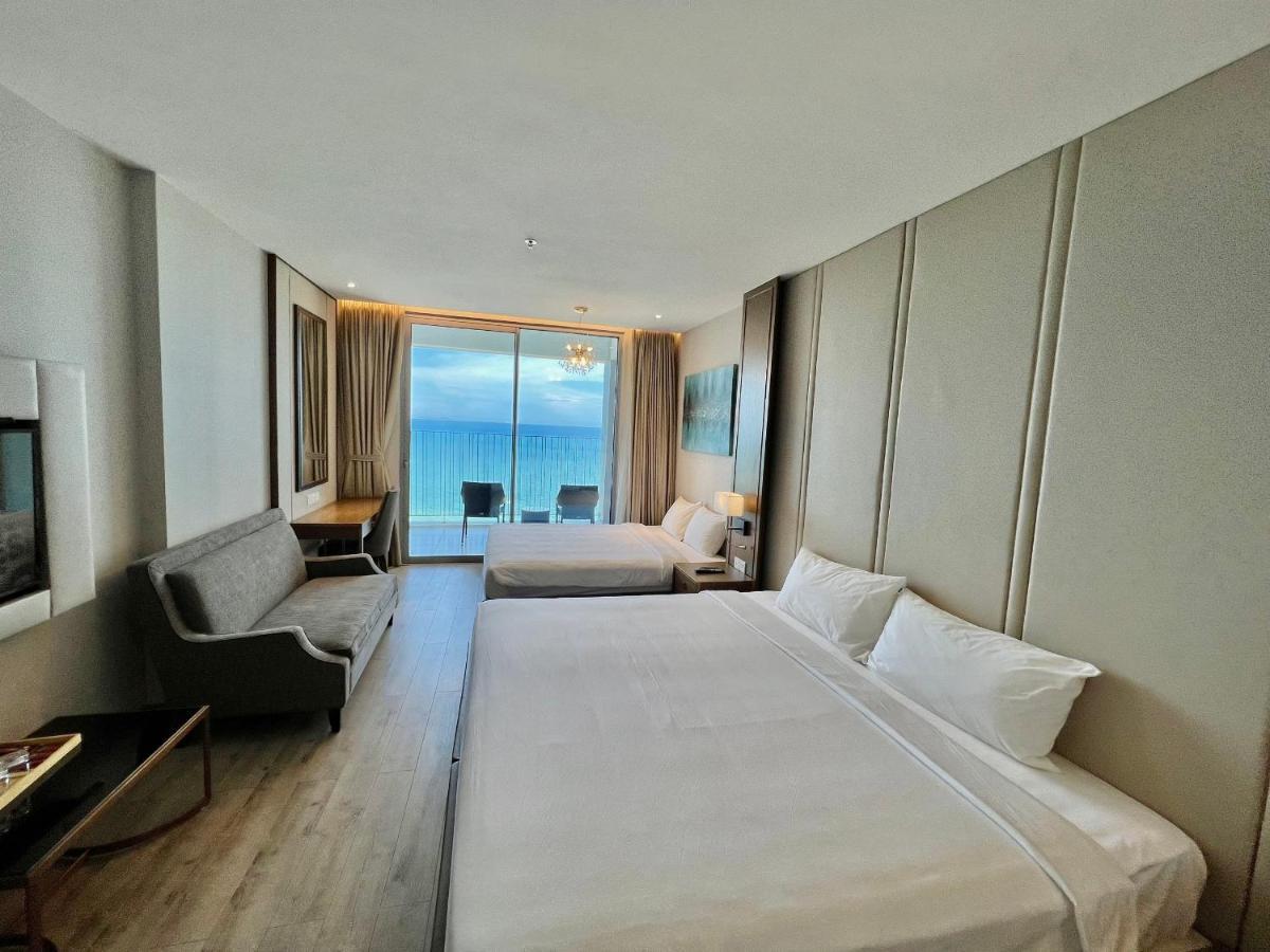 Panorama Central Nha Trang- Vietnam'S Highest Infinitive Rooftop Pool Buitenkant foto