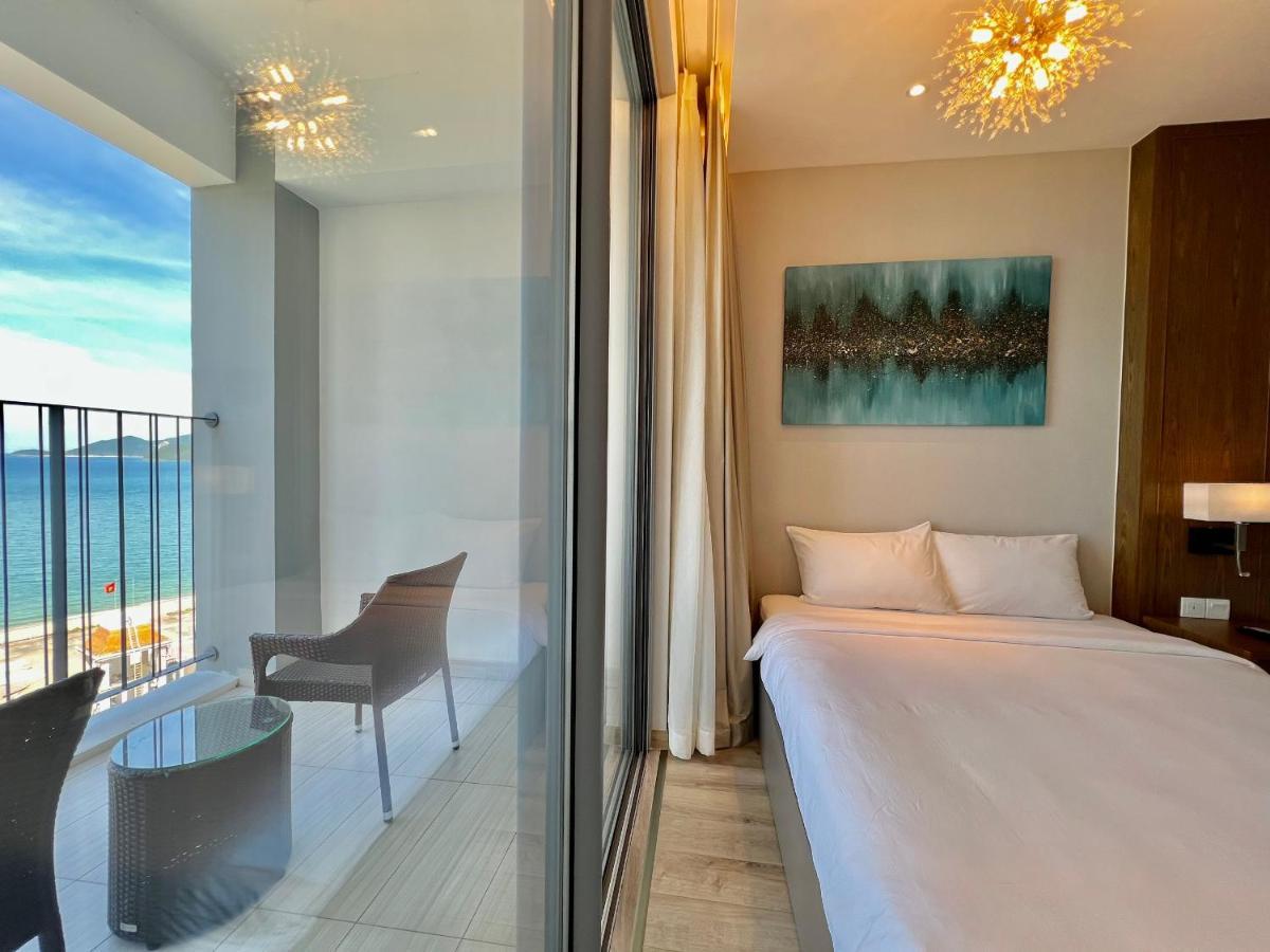 Panorama Central Nha Trang- Vietnam'S Highest Infinitive Rooftop Pool Buitenkant foto