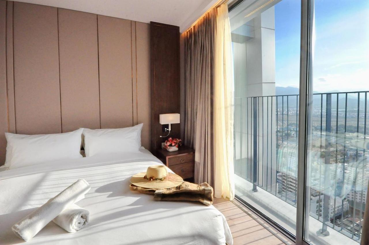 Panorama Central Nha Trang- Vietnam'S Highest Infinitive Rooftop Pool Buitenkant foto